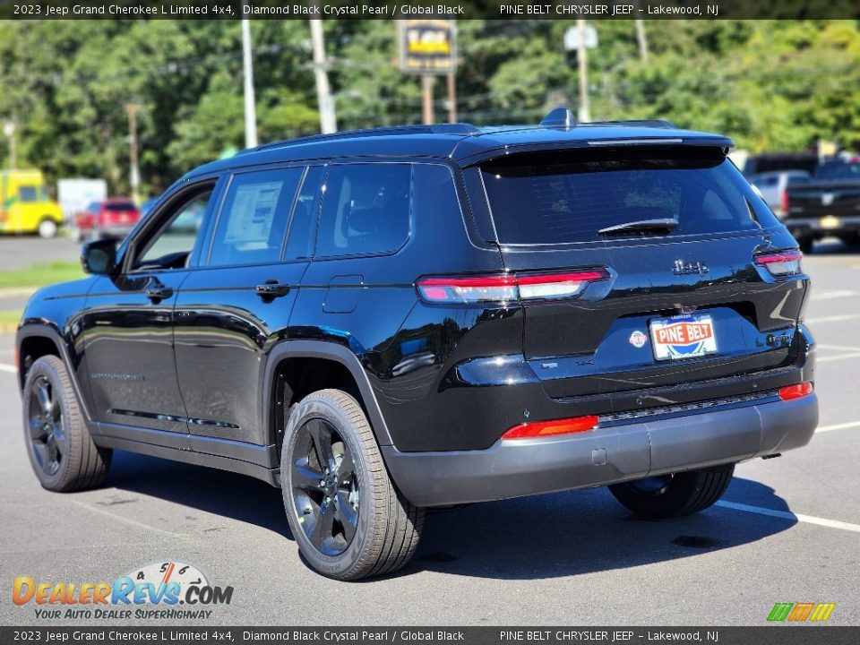 2023 Jeep Grand Cherokee L Limited 4x4 Diamond Black Crystal Pearl / Global Black Photo #4