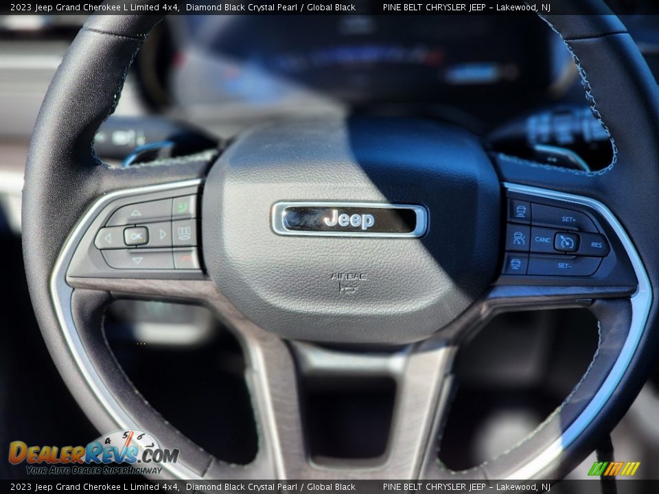 2023 Jeep Grand Cherokee L Limited 4x4 Diamond Black Crystal Pearl / Global Black Photo #9