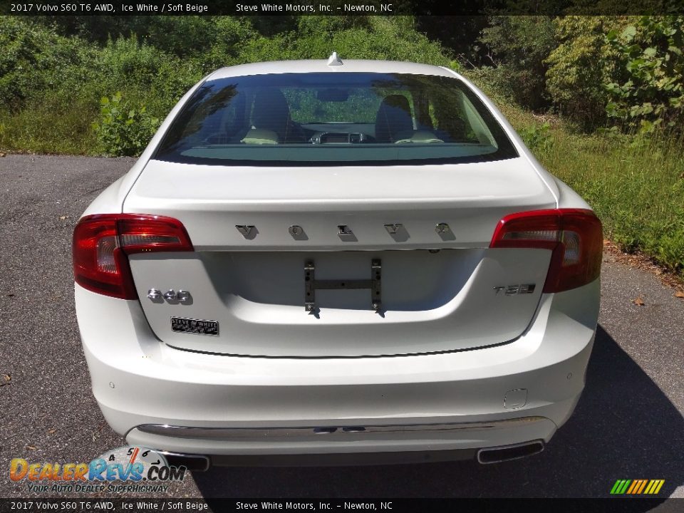 2017 Volvo S60 T6 AWD Ice White / Soft Beige Photo #8