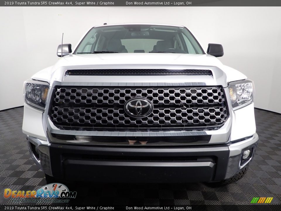 2019 Toyota Tundra SR5 CrewMax 4x4 Super White / Graphite Photo #4