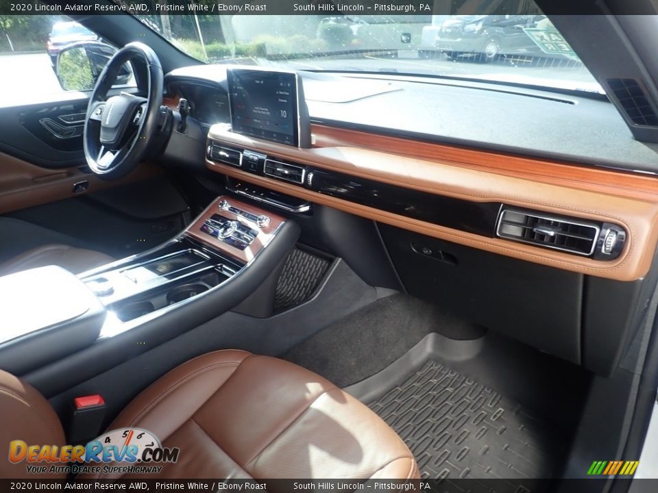 Dashboard of 2020 Lincoln Aviator Reserve AWD Photo #12