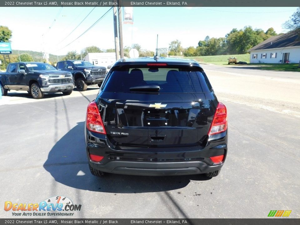 2022 Chevrolet Trax LS AWD Mosaic Black Metallic / Jet Black Photo #4