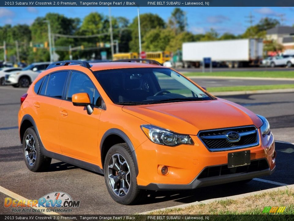 Front 3/4 View of 2013 Subaru XV Crosstrek 2.0 Premium Photo #4