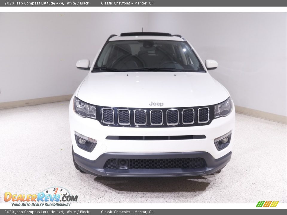 2020 Jeep Compass Latitude 4x4 White / Black Photo #2