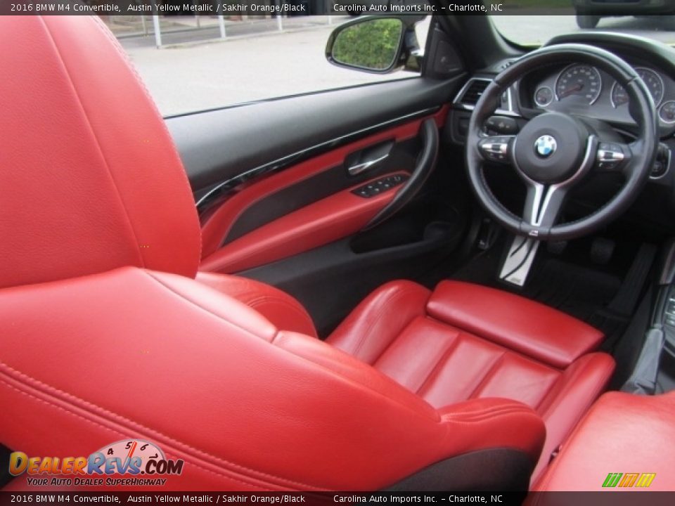 Front Seat of 2016 BMW M4 Convertible Photo #13