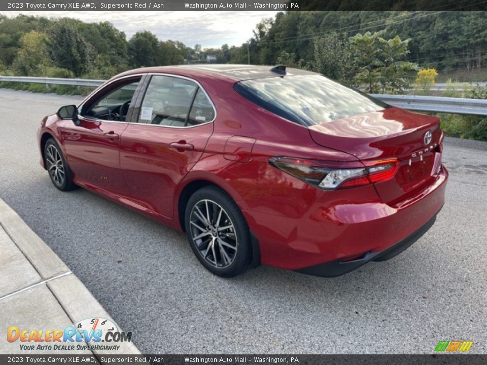 2023 Toyota Camry XLE AWD Supersonic Red / Ash Photo #2