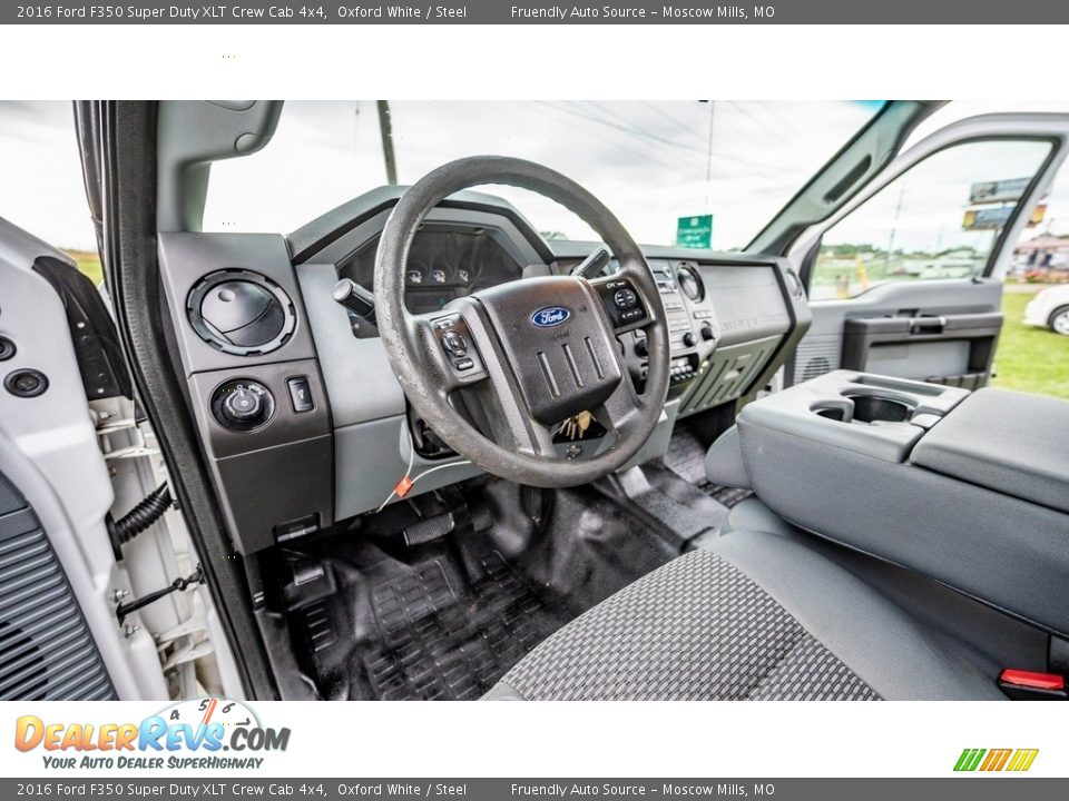 2016 Ford F350 Super Duty XLT Crew Cab 4x4 Oxford White / Steel Photo #18