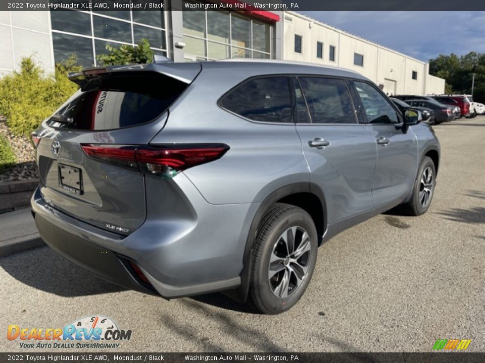 2022 Toyota Highlander XLE AWD Moondust / Black Photo #9