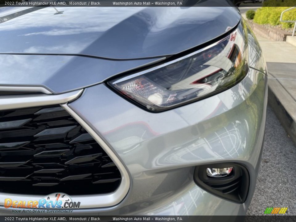 2022 Toyota Highlander XLE AWD Moondust / Black Photo #28