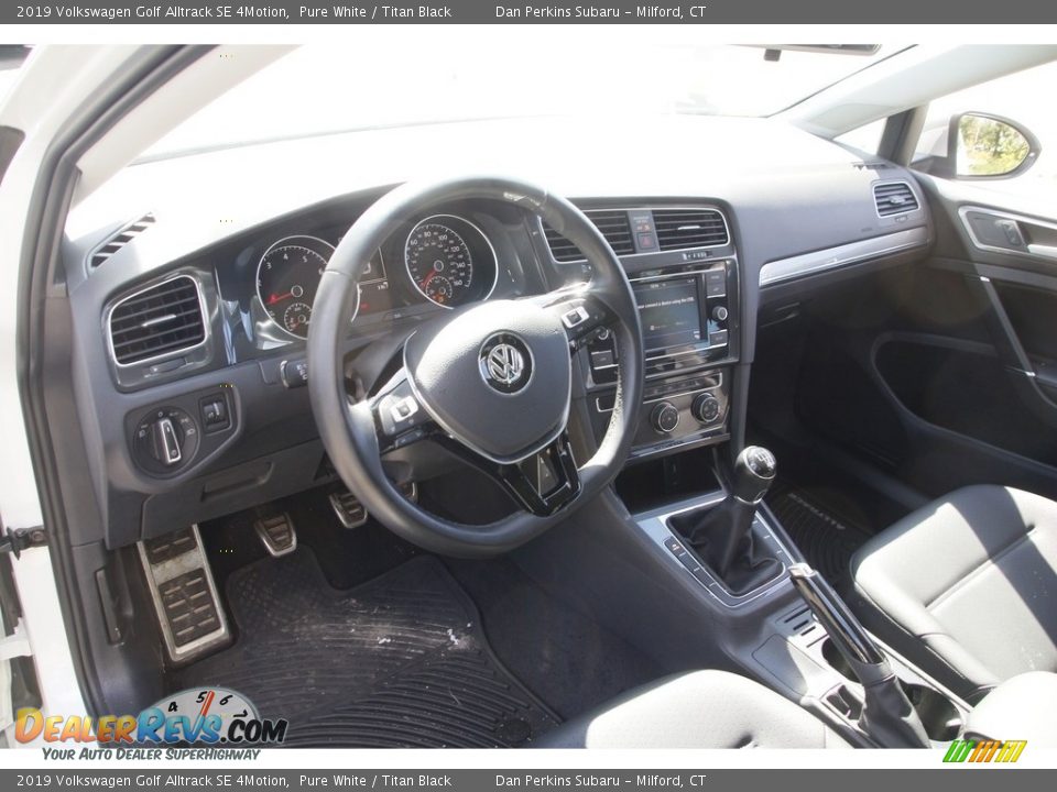 2019 Volkswagen Golf Alltrack SE 4Motion Pure White / Titan Black Photo #10
