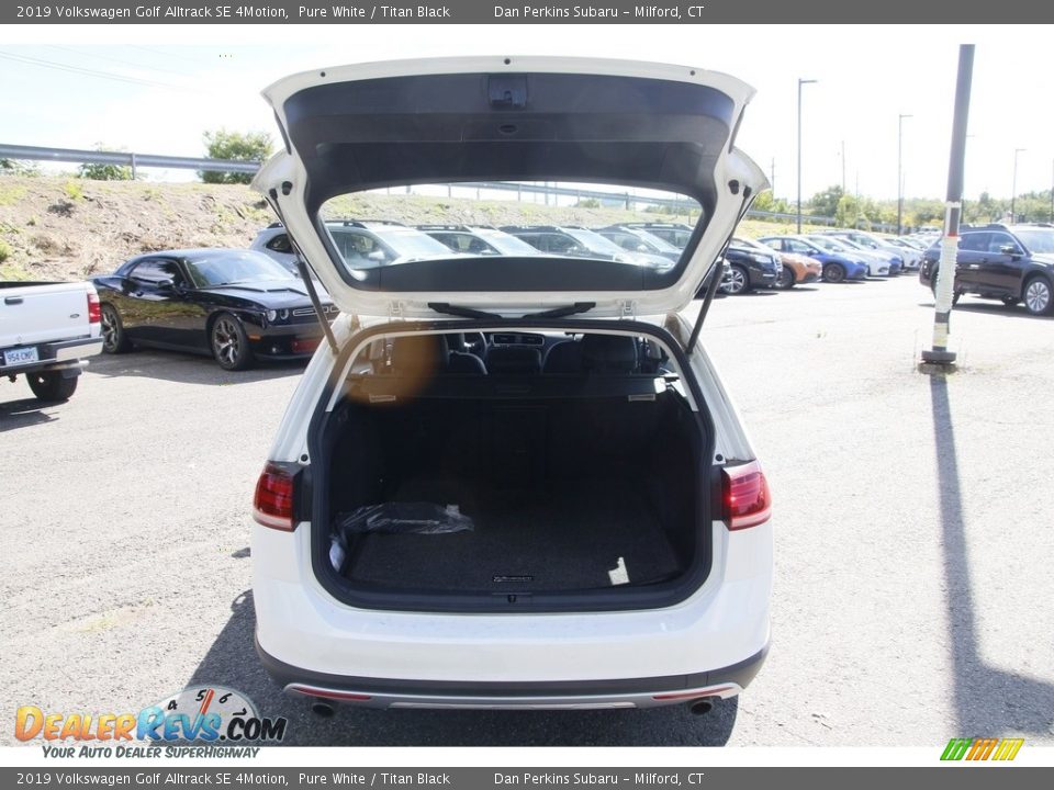 2019 Volkswagen Golf Alltrack SE 4Motion Pure White / Titan Black Photo #13