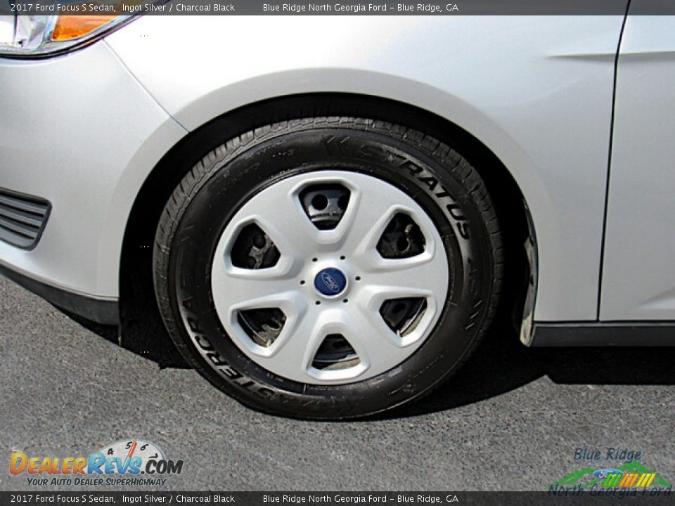 2017 Ford Focus S Sedan Wheel Photo #9