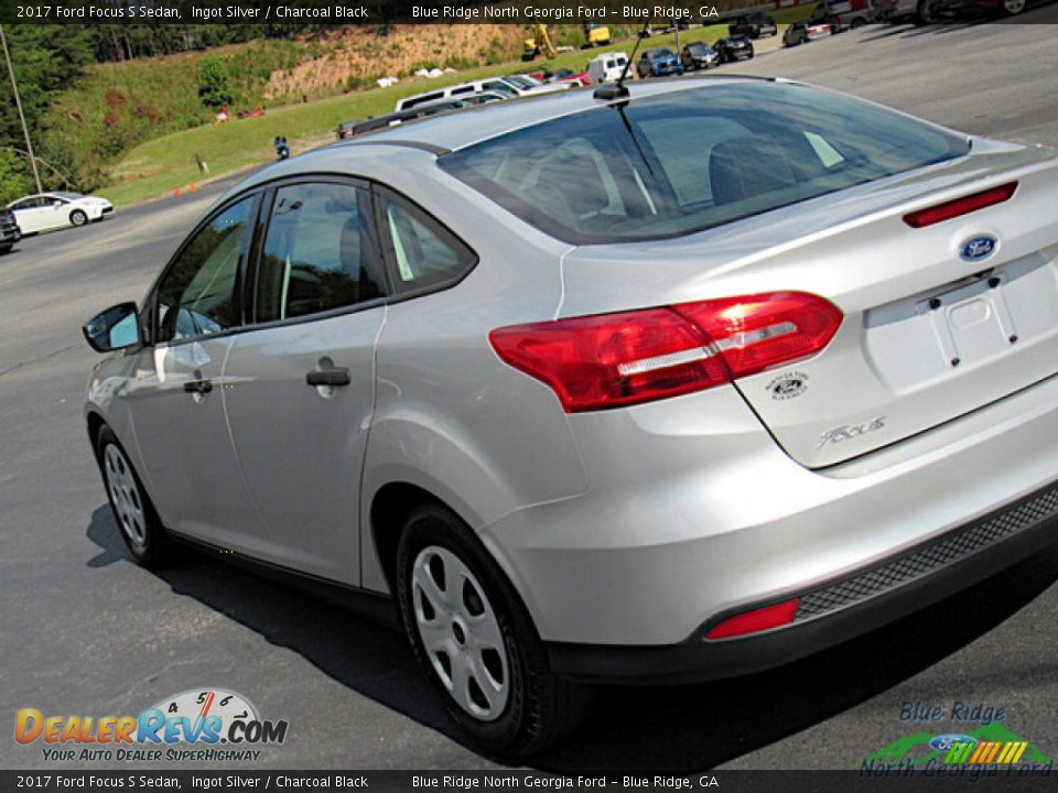 2017 Ford Focus S Sedan Ingot Silver / Charcoal Black Photo #25