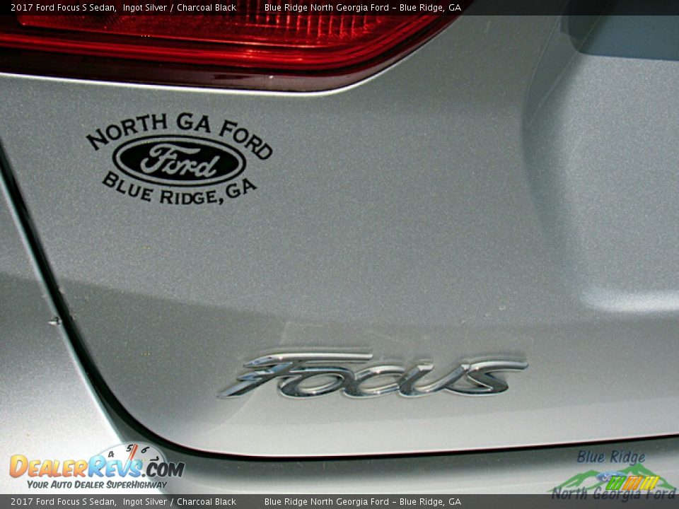 2017 Ford Focus S Sedan Ingot Silver / Charcoal Black Photo #26