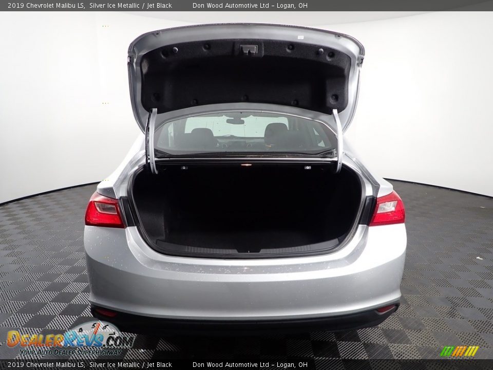 2019 Chevrolet Malibu LS Silver Ice Metallic / Jet Black Photo #8