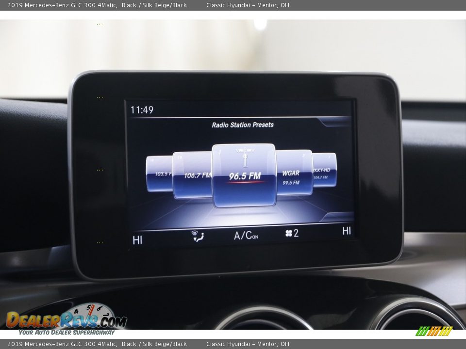 2019 Mercedes-Benz GLC 300 4Matic Black / Silk Beige/Black Photo #10