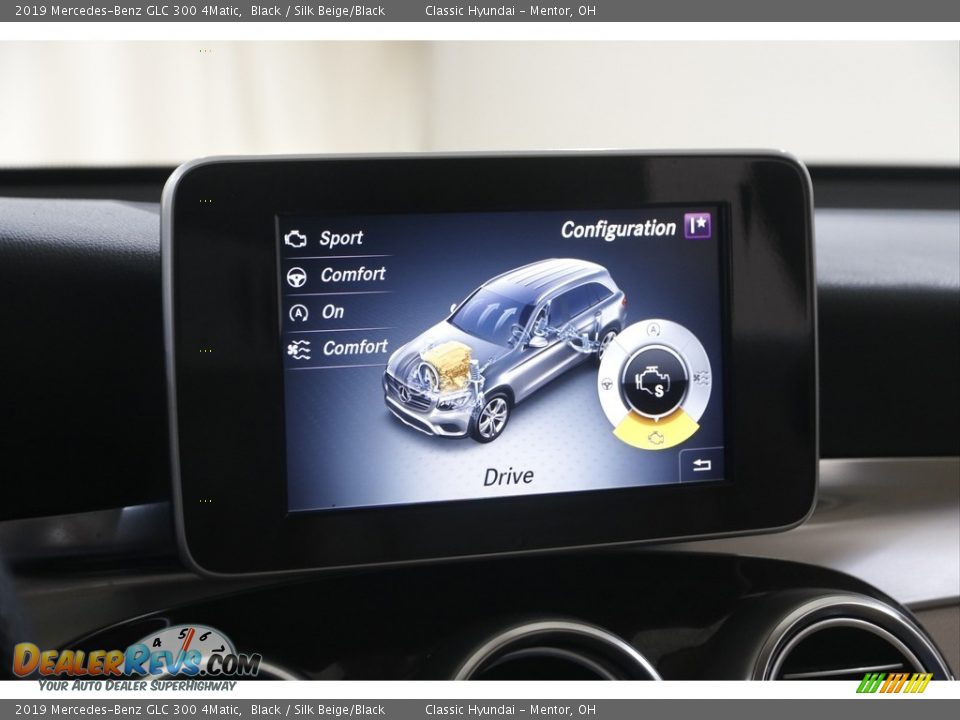 2019 Mercedes-Benz GLC 300 4Matic Black / Silk Beige/Black Photo #12