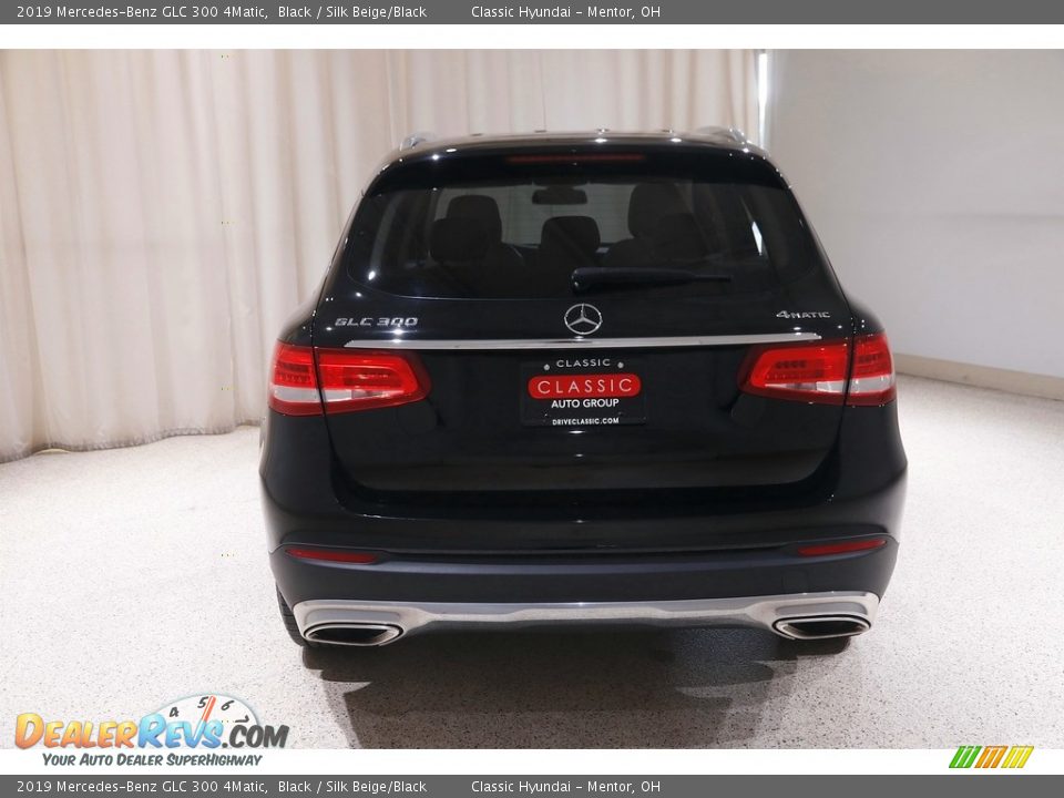 2019 Mercedes-Benz GLC 300 4Matic Black / Silk Beige/Black Photo #19