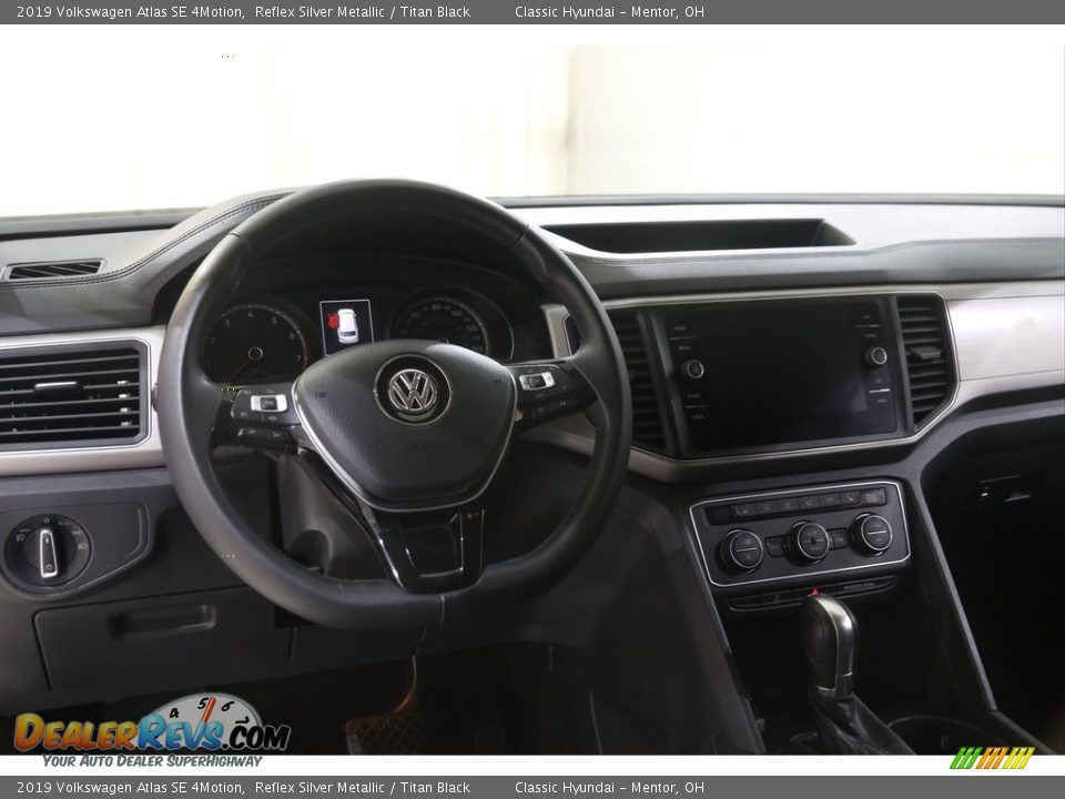 2019 Volkswagen Atlas SE 4Motion Reflex Silver Metallic / Titan Black Photo #6
