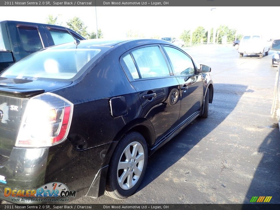 2011 Nissan Sentra 2.0 SR Super Black / Charcoal Photo #4