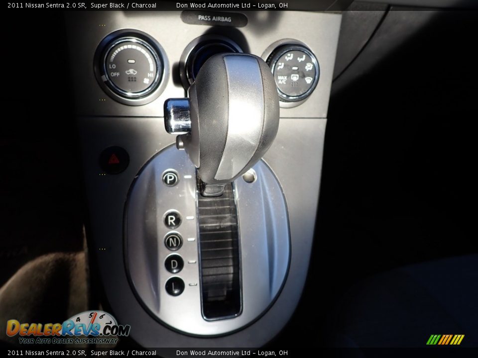 2011 Nissan Sentra 2.0 SR Super Black / Charcoal Photo #9