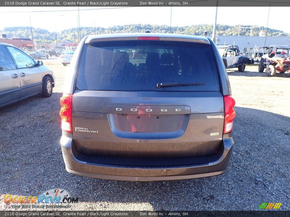 2018 Dodge Grand Caravan SE Granite Pearl / Black/Light Graystone Photo #9