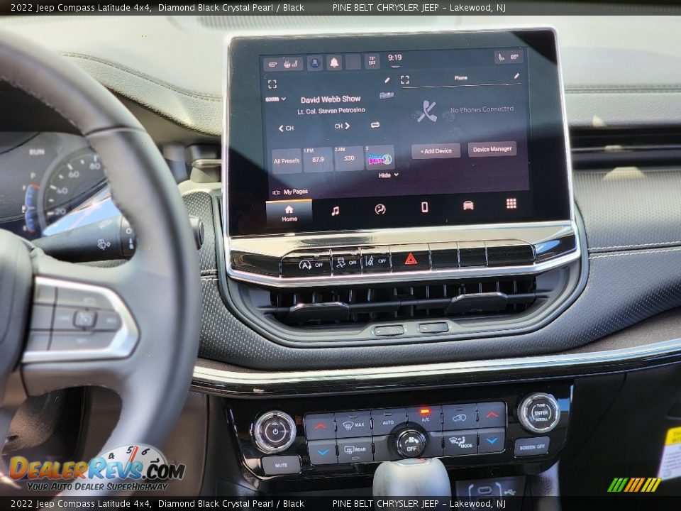 2022 Jeep Compass Latitude 4x4 Diamond Black Crystal Pearl / Black Photo #9