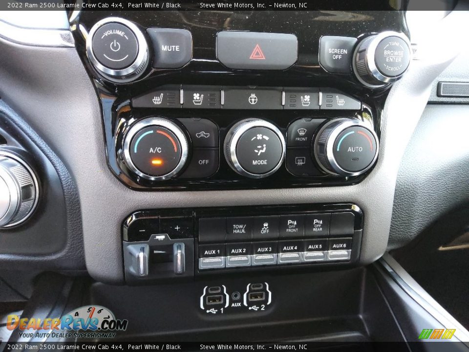 2022 Ram 2500 Laramie Crew Cab 4x4 Pearl White / Black Photo #26