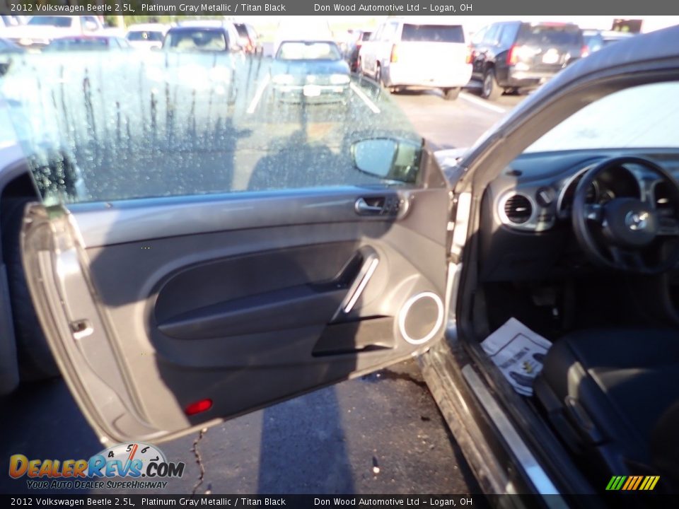 2012 Volkswagen Beetle 2.5L Platinum Gray Metallic / Titan Black Photo #7