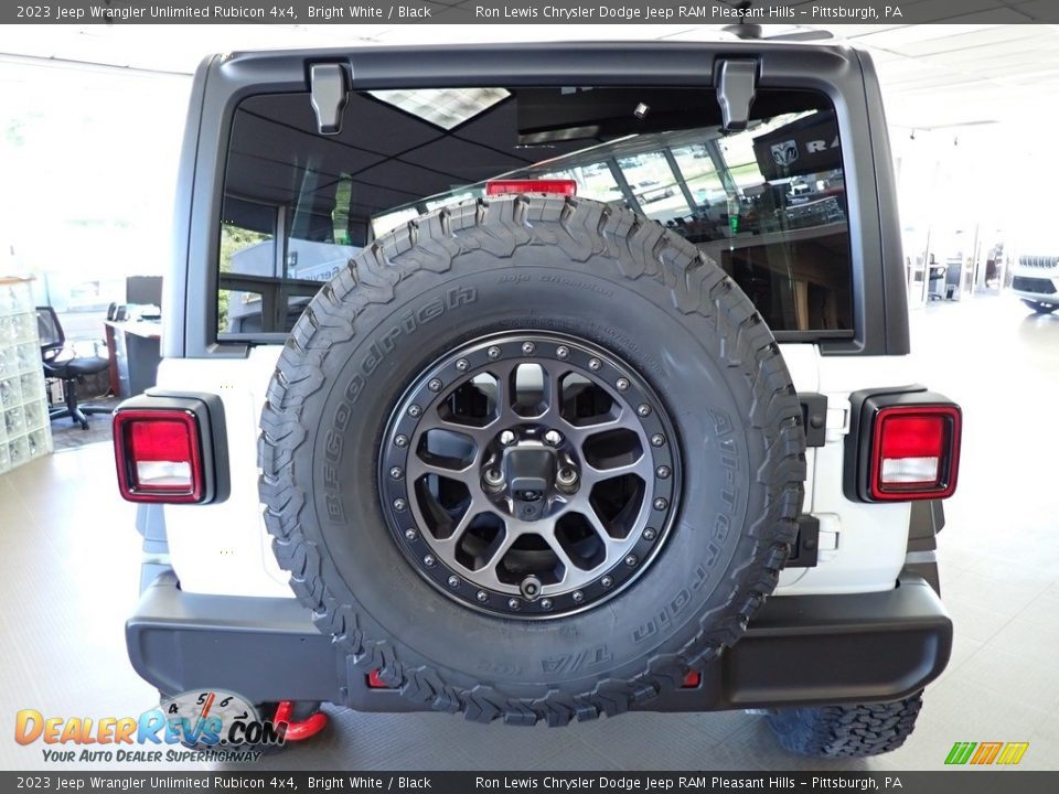 2023 Jeep Wrangler Unlimited Rubicon 4x4 Bright White / Black Photo #4