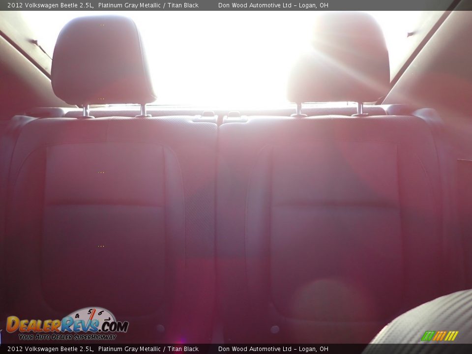 2012 Volkswagen Beetle 2.5L Platinum Gray Metallic / Titan Black Photo #12