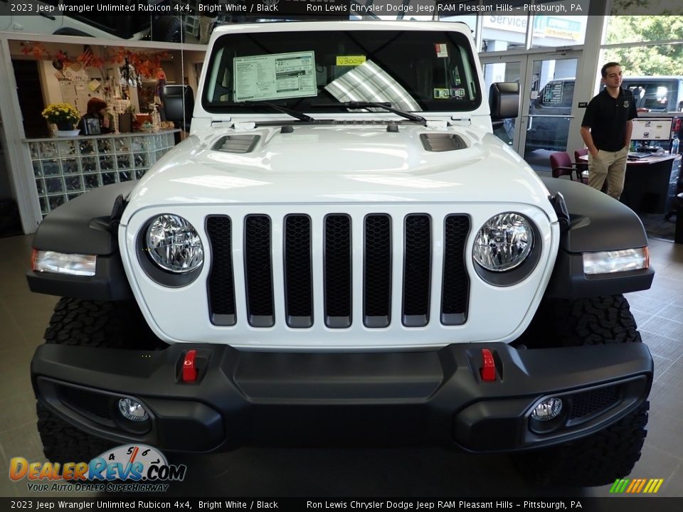 2023 Jeep Wrangler Unlimited Rubicon 4x4 Bright White / Black Photo #9