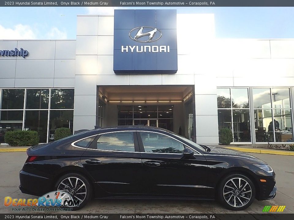 2023 Hyundai Sonata Limited Onyx Black / Medium Gray Photo #1