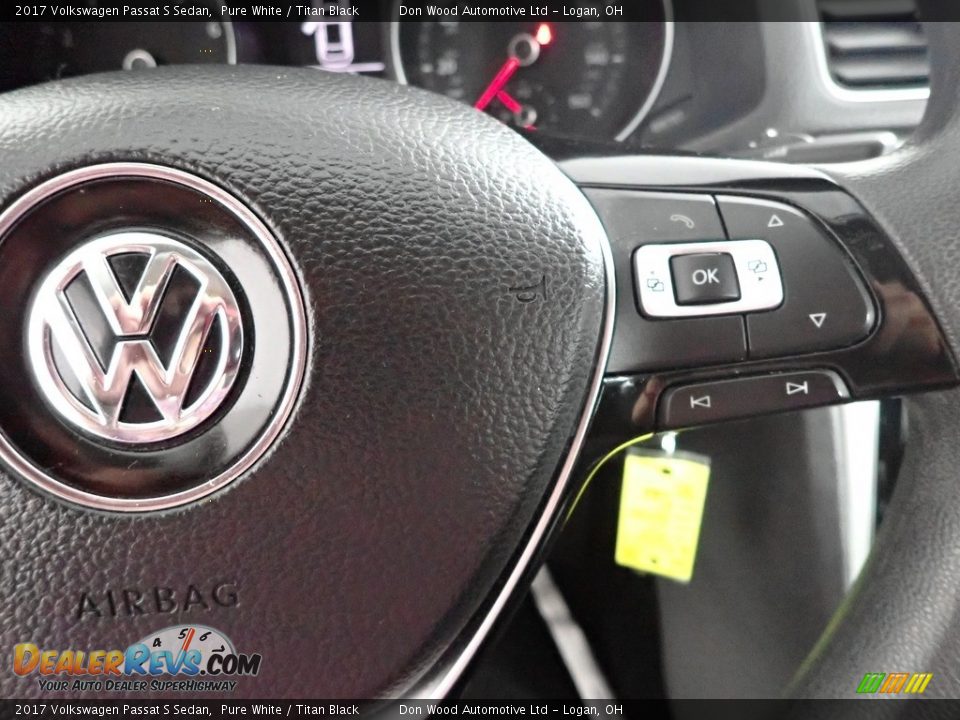 2017 Volkswagen Passat S Sedan Pure White / Titan Black Photo #17