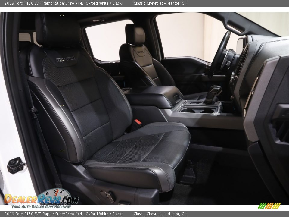 Front Seat of 2019 Ford F150 SVT Raptor SuperCrew 4x4 Photo #19