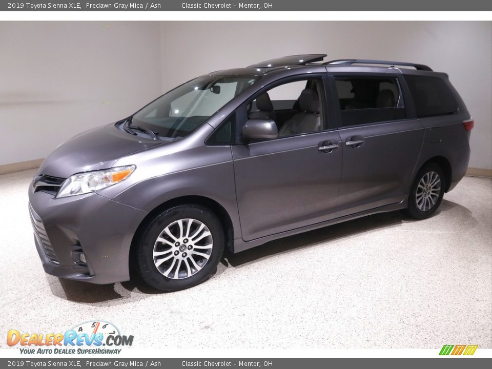 2019 Toyota Sienna XLE Predawn Gray Mica / Ash Photo #3