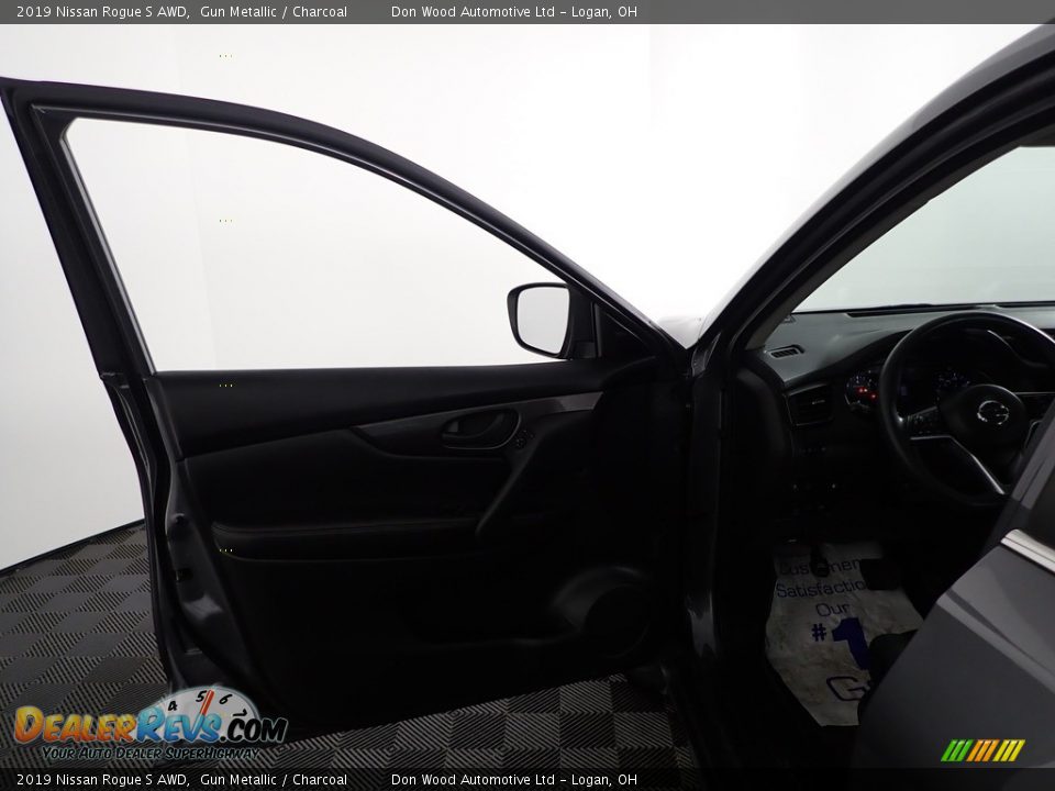 2019 Nissan Rogue S AWD Gun Metallic / Charcoal Photo #11