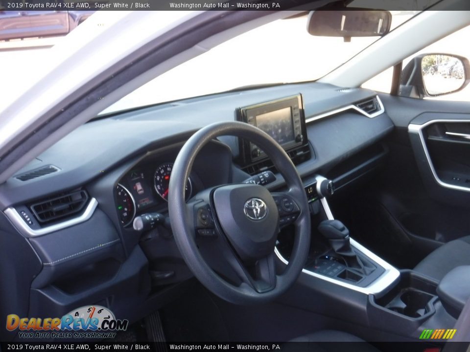 2019 Toyota RAV4 XLE AWD Super White / Black Photo #21