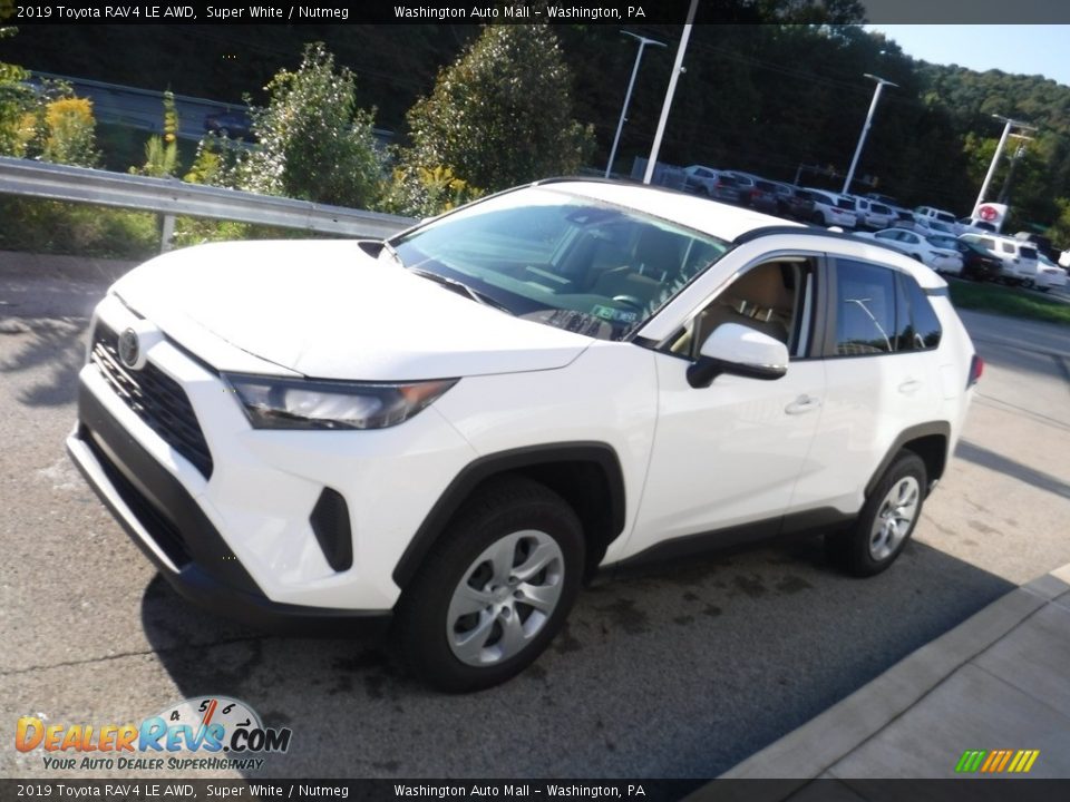 2019 Toyota RAV4 LE AWD Super White / Nutmeg Photo #11