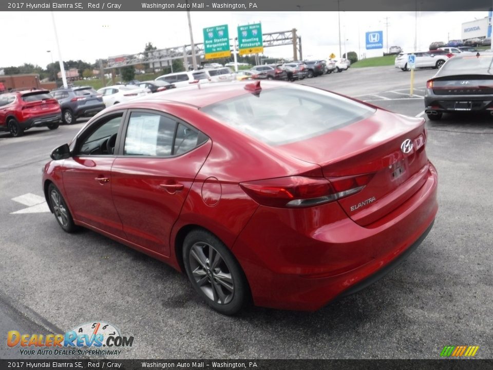 2017 Hyundai Elantra SE Red / Gray Photo #7