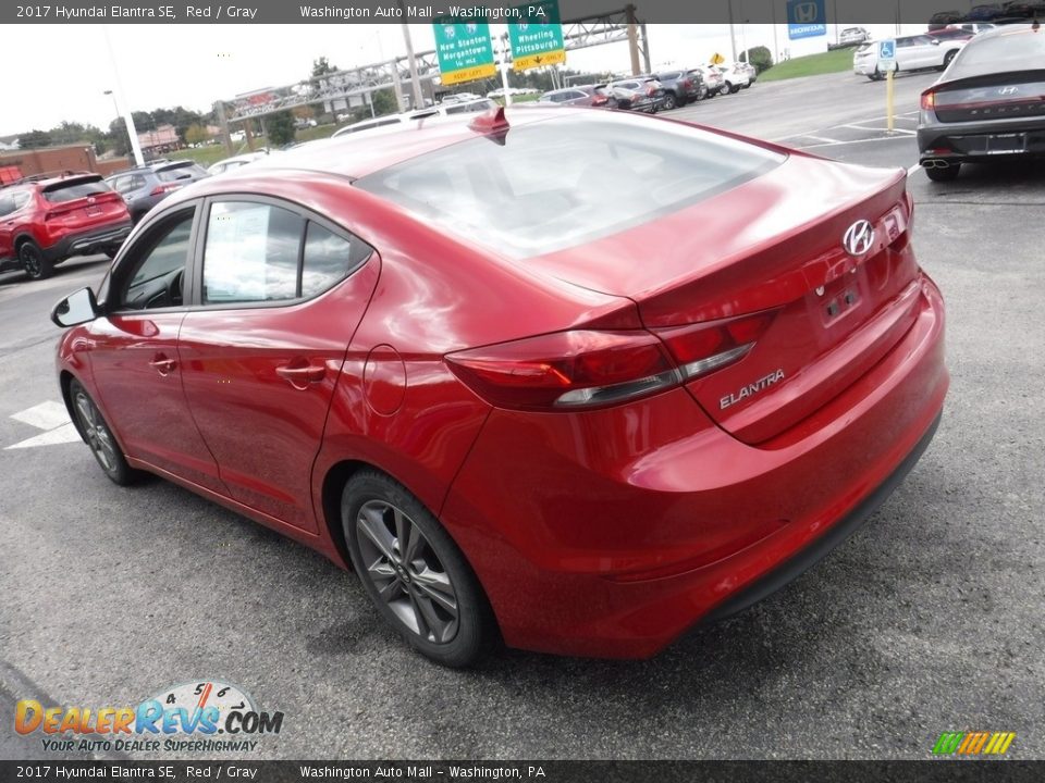 2017 Hyundai Elantra SE Red / Gray Photo #8