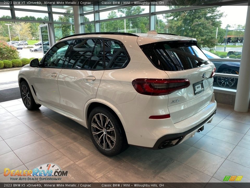 2023 BMW X5 xDrive40i Mineral White Metallic / Cognac Photo #2