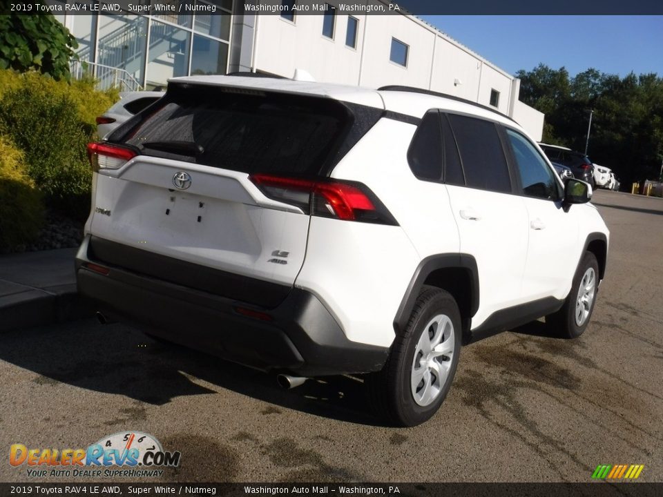 2019 Toyota RAV4 LE AWD Super White / Nutmeg Photo #16