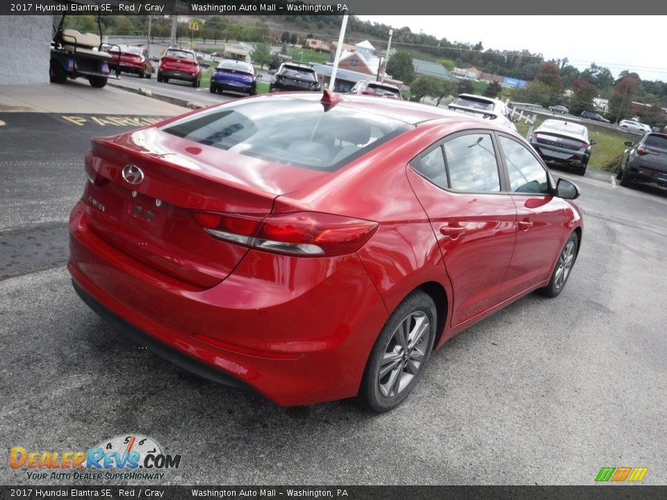 2017 Hyundai Elantra SE Red / Gray Photo #10