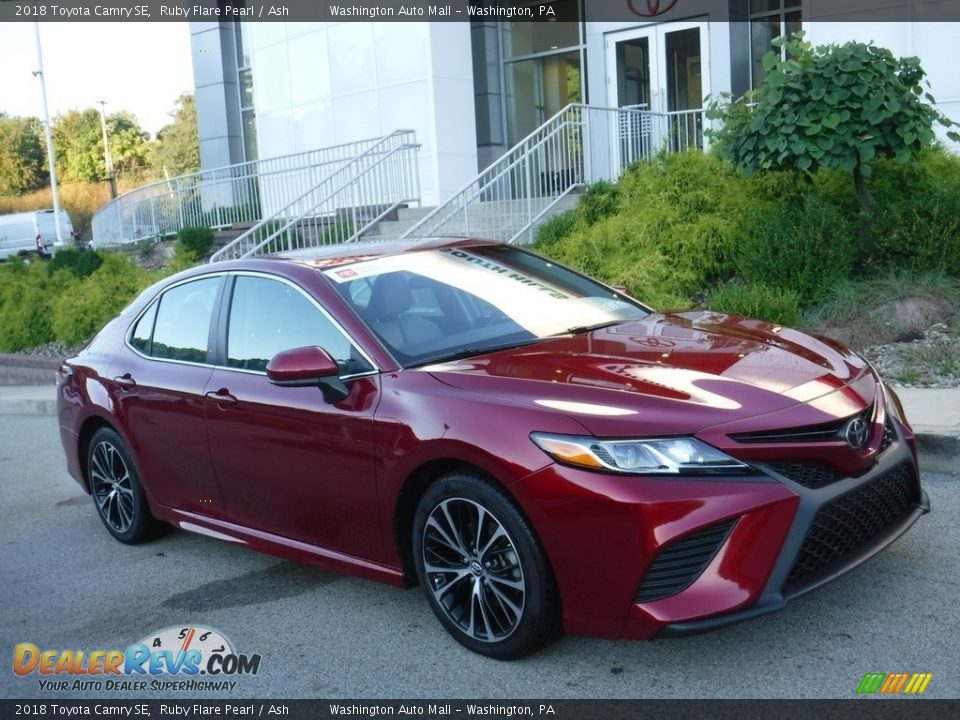 2018 Toyota Camry SE Ruby Flare Pearl / Ash Photo #1