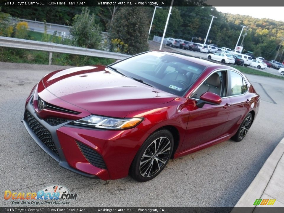 2018 Toyota Camry SE Ruby Flare Pearl / Ash Photo #13