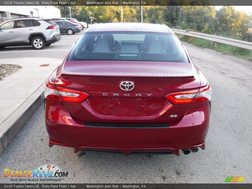 2018 Toyota Camry SE Ruby Flare Pearl / Ash Photo #16