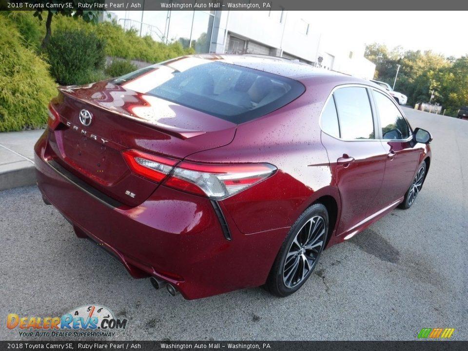 2018 Toyota Camry SE Ruby Flare Pearl / Ash Photo #17
