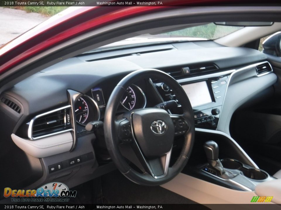 2018 Toyota Camry SE Ruby Flare Pearl / Ash Photo #20