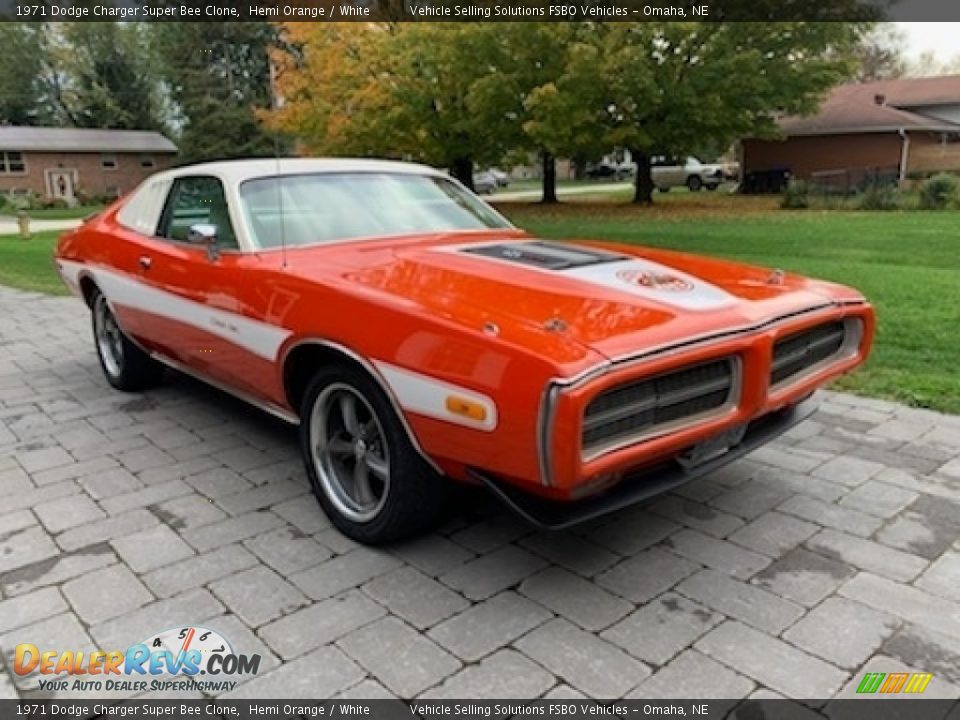 Front 3/4 View of 1971 Dodge Charger Super Bee Clone Photo #10